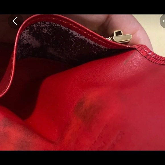 ❤️❤️SOLD SOLD❤️❤️Authentic Louis Vuitton key case in epi leather - Picture 8 of 8